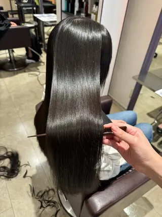 ロング シャンプーボーイセントラル所属・ミウラフウキ 髪質改善のヘアスタイル