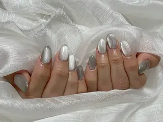 ネイル U·Mi nail salon所属・U·Mi 上野御徒町容のネイルデザイン