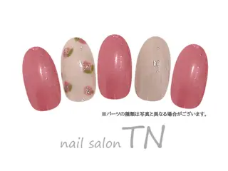 ネイル 中島 実穂のネイルデザイン