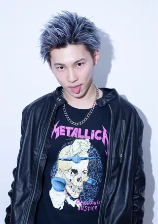 カラー メンズ 黒川 真伍のヘアスタイル