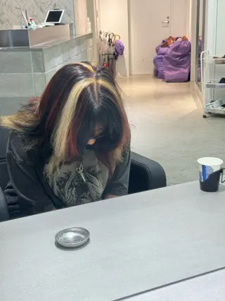 ロング カラー 店長　MANAMI ／ブリーチ／骨格ボブのヘアスタイル