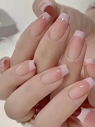 ネイル 高木 維麗絲のネイルデザイン