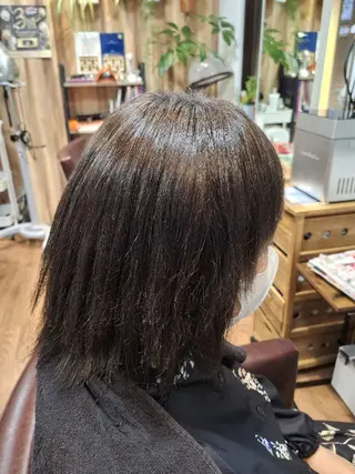 カラー 秋元 雅のヘアスタイル