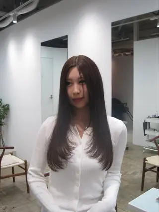 ロング カラー H I ＮＡのヘアスタイル