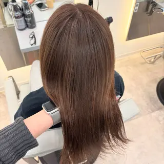 ミディアム 艶髪ストレート🫶 AYANAのヘアスタイル