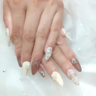 ネイル 柘植 祐子のネイルデザイン