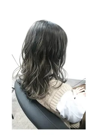 ロング Iz Hair Laboのヘアスタイル