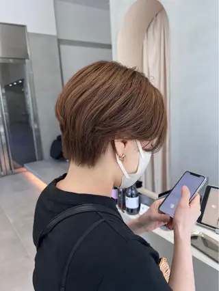 ショート ミオ💎透ける暗髪/ ブリーチなしWカラーのヘアスタイル