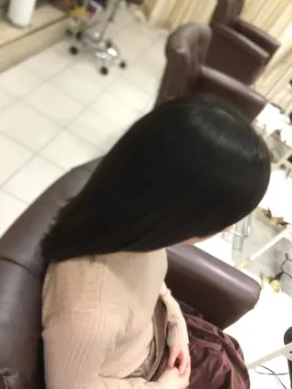 ロング カラー ブリーチカラー🌈 嘉名 真樹のヘアスタイル