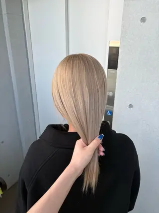 セミロング 抜け感ハイトーン/ ボブ/Ririnaのヘアスタイル