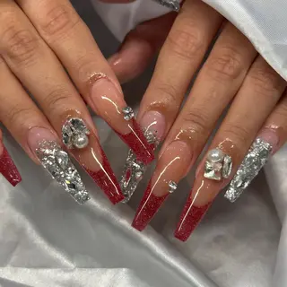 ロング Whity所属・Whity kiriのネイルデザイン