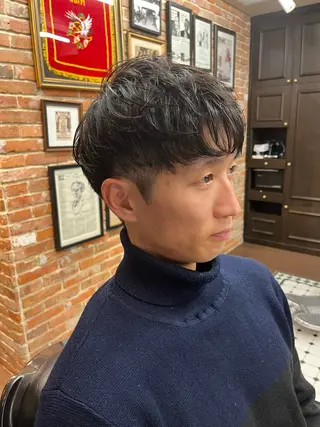 ミディアム 佐藤 詩音のヘアスタイル