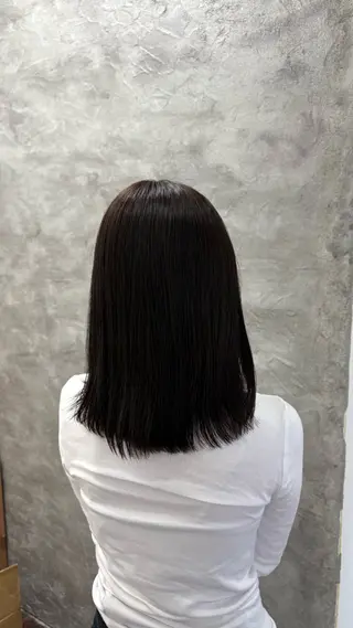 ミディアム ルプラボウ/ 内藤ほのか/艶カラーのヘアスタイル