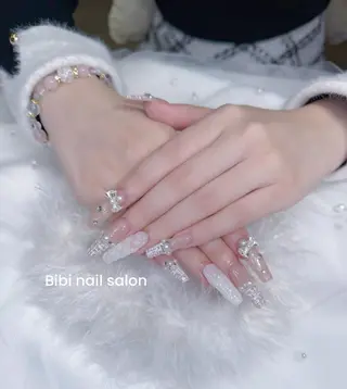 セミロング Bibi beauty spa Osaka所属・Chann Channのネイルデザイン