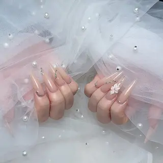 ネイル ENSalon 愛佳のネイルデザイン