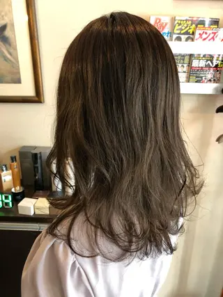 セミロング カラー Parfait 山本のヘアスタイル