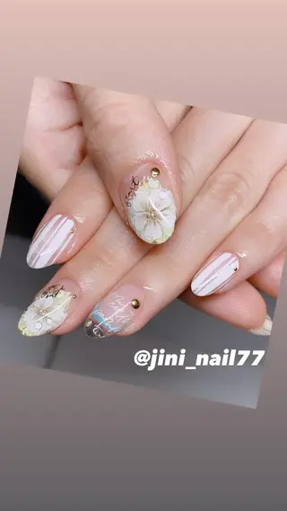 ネイル JINI NAIL所属・ジニ ネイルのネイルデザイン