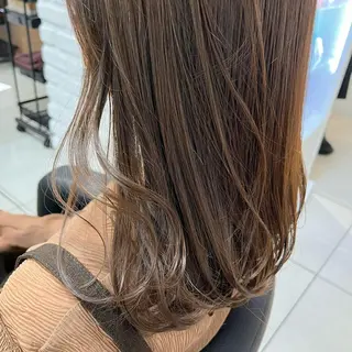 ミディアム カラー 【センターパート/ マッシュ】ryokaのヘアスタイル