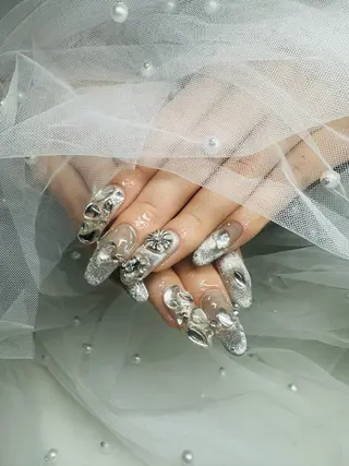 ネイル Moana所属・宮崎 美涼のネイルデザイン