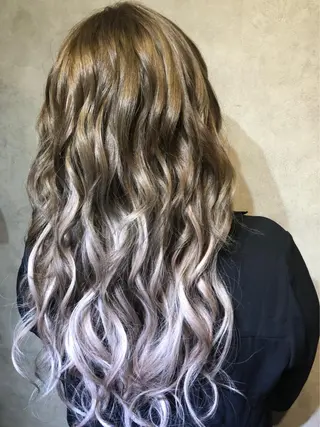 ロング BuzZ所属・西村 雄二/エクステのヘアスタイル