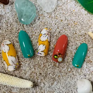 ネイル Nail&Eyelash Amour(アムール)所属・山下 愛のネイルデザイン