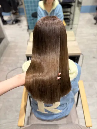 ロング カラー ヘアアレンジ YUA 🌼のヘアスタイル