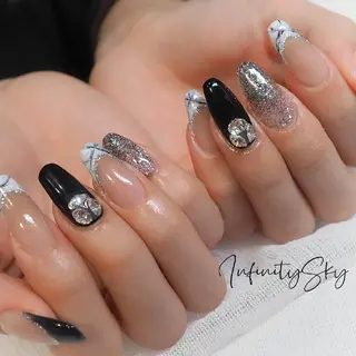 ネイル infinity skyのネイルデザイン