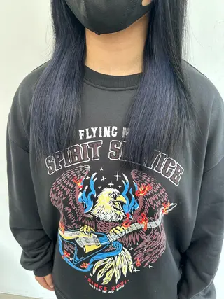 ミディアム カラー yuika .のヘアスタイル