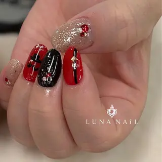 ネイル アトリエ　ミモザ所属・いまむら あかりのネイルデザイン