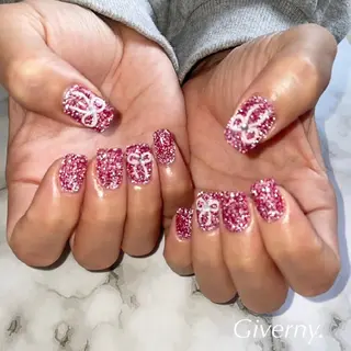 ネイル Giverny .のネイルデザイン