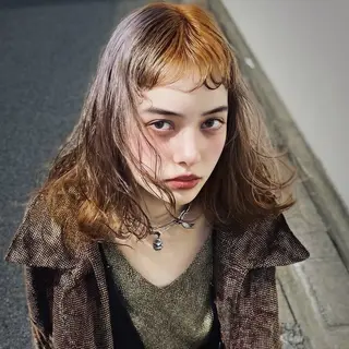 ミディアム カラー bleach & designのヘアスタイル