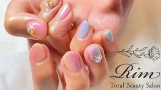 ネイル Rim リムのマツエク・マツパデザイン