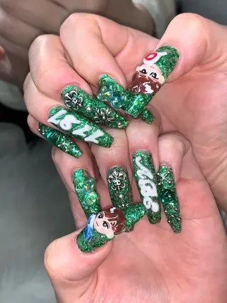 ネイル NES NAIL所属・さゆり￤推しキャラ ￤ロングネイル🩷のネイルデザイン