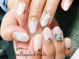 ネイル Yakko pas á pasのネイルデザイン