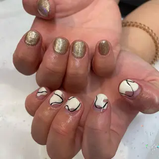 ネイル 金井 奈々のネイルデザイン