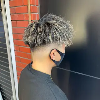 ショート カラー パーマ 豊崎 佑輔のヘアスタイル