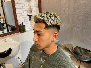 ミディアム カラー メンズ THIRDPLACE 《練習モデル募集》のヘアスタイル