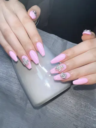 ネイル Lee Nailsのネイルデザイン