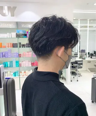 ショート パーマ メンズ オチ ハナのヘアスタイル