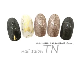 ネイル 矢川 まどかのネイルデザイン