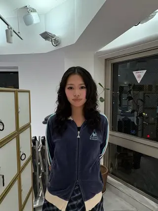 ミディアム パーマ 山野 華愛のヘアスタイル