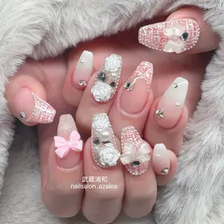 ネイル R inのネイルデザイン