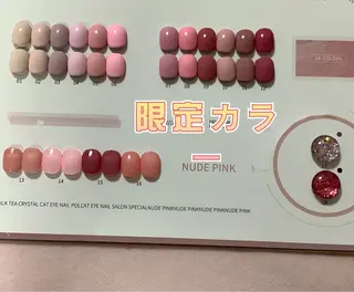 ネイル pink ladyサロン所属・べ にのネイルデザイン