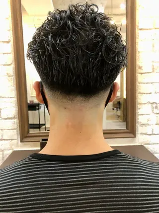ショート メンズ Carina所属・セン北徒歩５分 キシタクのヘアスタイル
