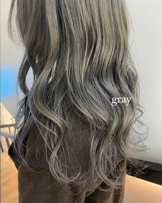 ロング カラー レイヤーカット カノン🩷のヘアスタイル