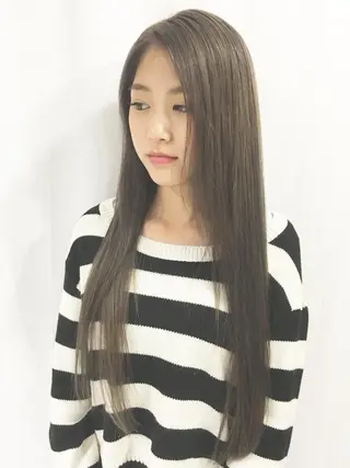 ロング カラー ハイトーン特化🤍 浦住のヘアスタイル