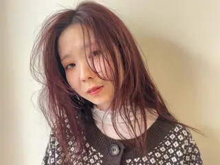 セミロング カラー 💡レイヤーカット/ グレージュ松本隼人のヘアスタイル