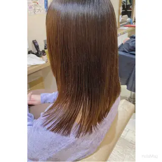 セミロング カラー 岩間 香純のヘアスタイル