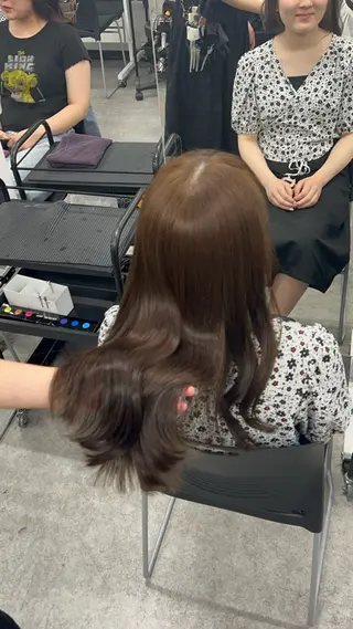 カラー 透明感ベージュ🤎 ナチュラルレイヤーのヘアスタイル