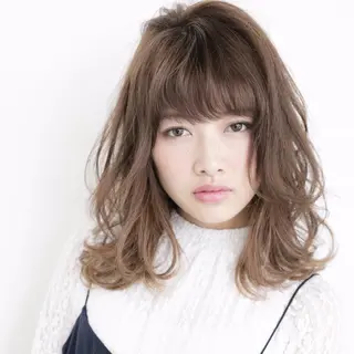 ミディアム Endearing 銀座/レイヤーカットのヘアスタイル